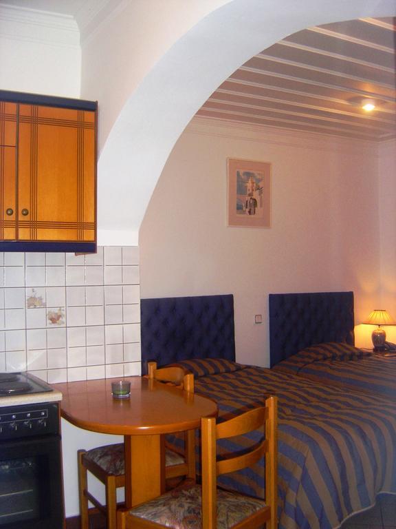 Kalimera Hotel Poros Town Exteriör bild