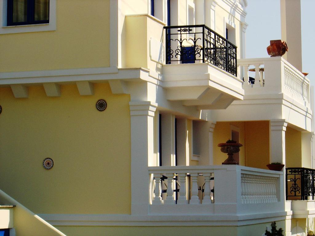 Kalimera Hotel Poros Town Exteriör bild