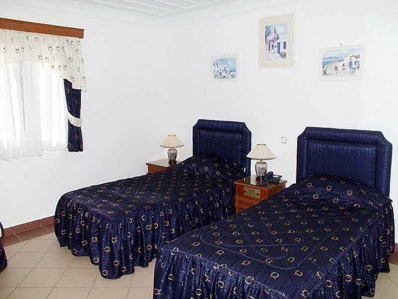Kalimera Hotel Poros Town Exteriör bild